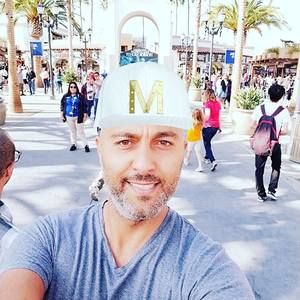 Meet your Posher, Alex